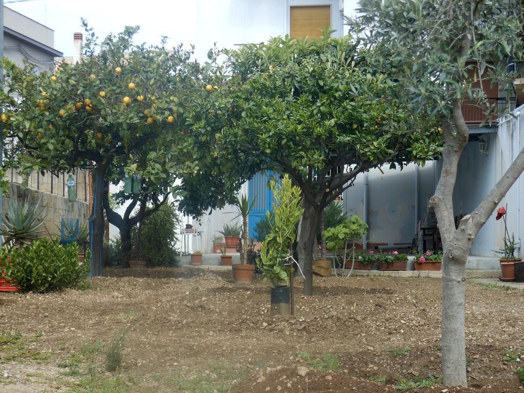 アヴォラIl Giardino Del Corsoアパートメント エクステリア 写真